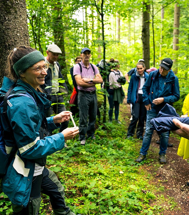 Bei der Führung um Gnadenwald mit Nadine Werner (c) oebf/Sebastian Frölich Bei der Führung um Gnadenwald mit Nadine Werner (c) oebf/Sebastian Frölich