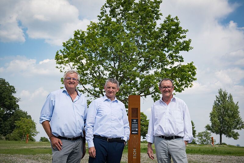 v.l.n.r: Gerhard Heilingbrunner, Geschäftsführer Kuratorium Wald, ÖBf-Vorstände Georg Schöppl und Rudolf Freidhager