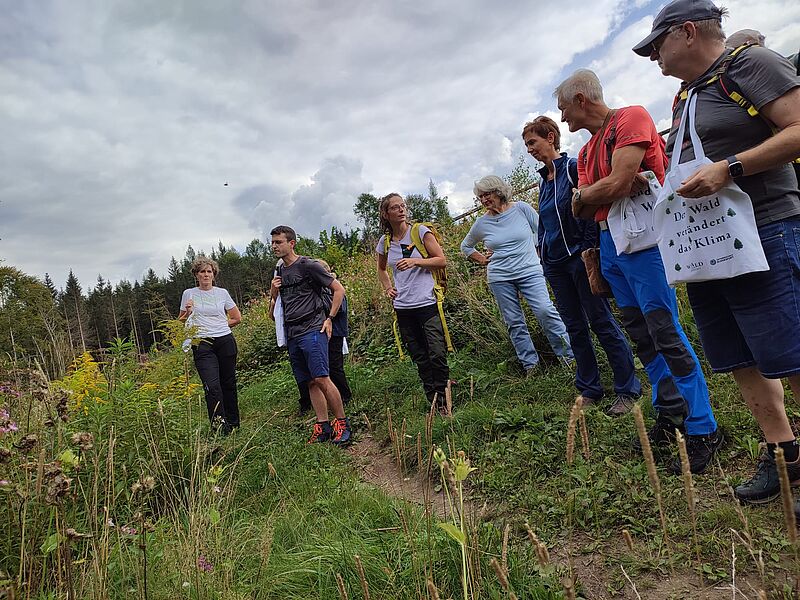 Waldführung in Gnadenwald mit ÖBf-Expertin Nadine Werner (c) ÖBf