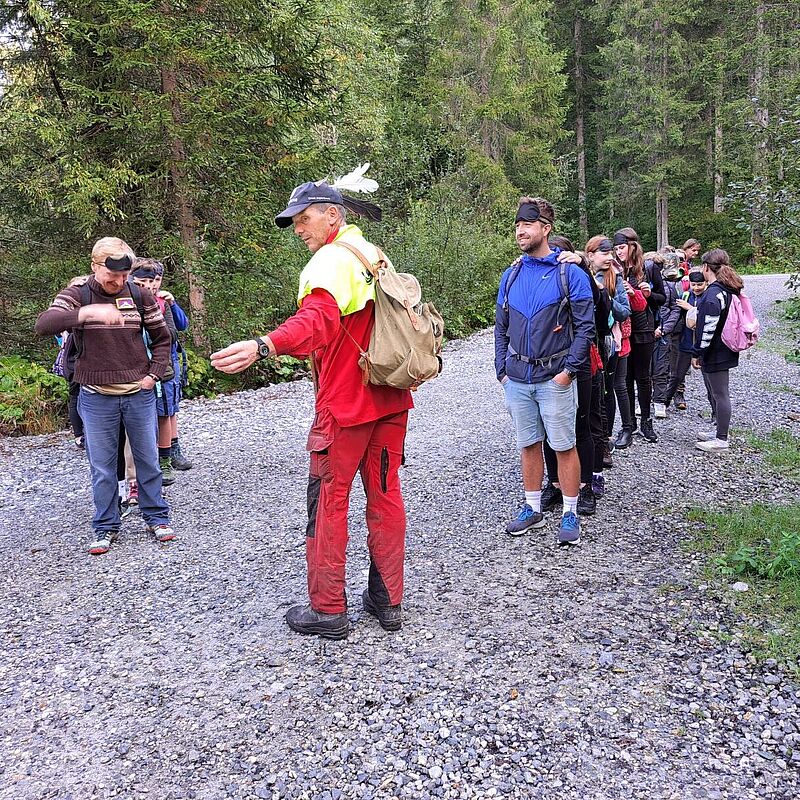 Waldpädagogische Führung in Kleinarl (c) F. Broschek/H. Schlögel