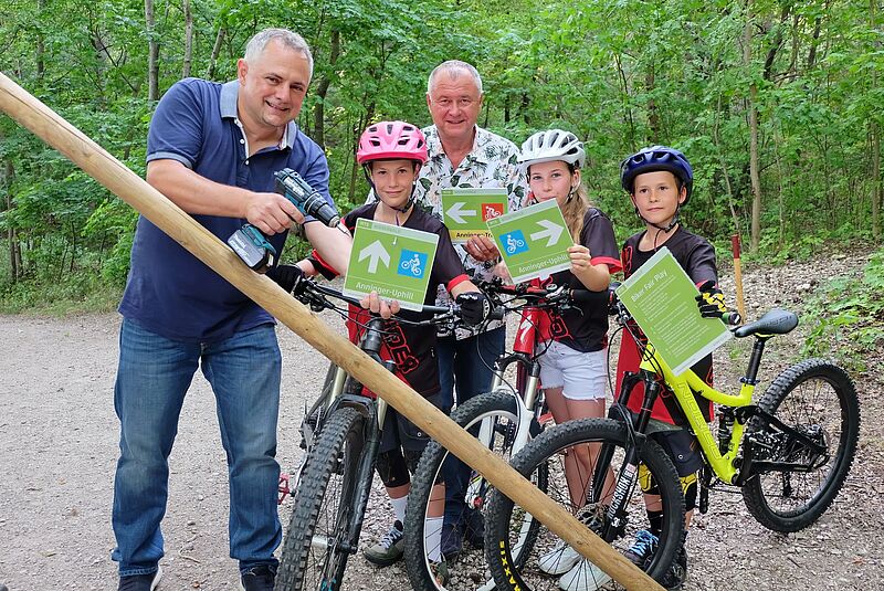 Einheitliche Beschilderung für das MTB-Netz im Wienerwald wird in wenigen Wochen abgeschlossen sein. (c) Wienerwald Tourismus Einheitliche Beschilderung für das MTB-Netz im Wienerwald wird in wenigen Wochen abgeschlossen sein. (c) Wienerwald Tourismus