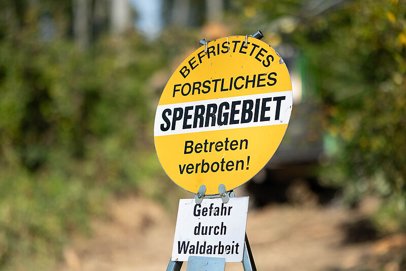 Tafel "Befristetes forstliches Sperrgebiet" (c) ÖBf