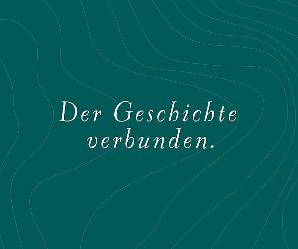 Der Geschichte verbunden.