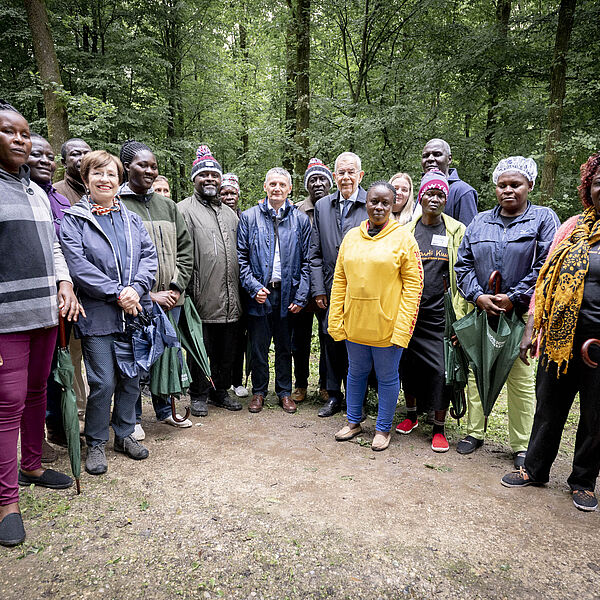 Bundesforste: Bundespräsident Alexander Van der Bellen trifft kenianische Delegation im Wald der Zukunft